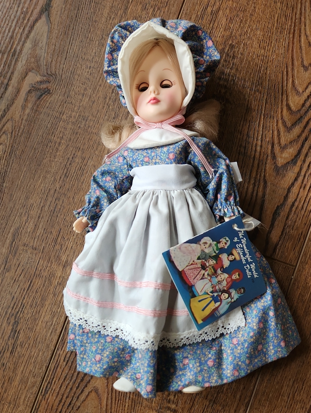 Effanbee Mother Hubbard 11'"  Storybook Doll Vintage 1980s